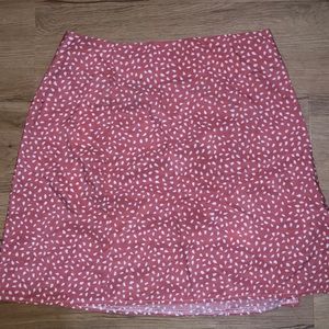 Shein high waisted red White printed skirt with small slit on side Size: XS